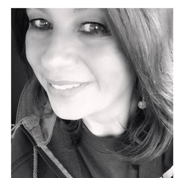 Meet your Posher, Cathy - Picture 1 of 1